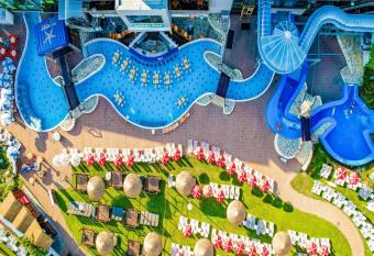 Aquapalace Hotel Prague allows 18 year olds to book a room