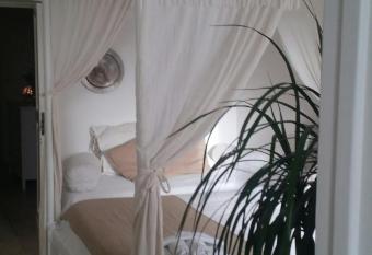 Corte Moline has Balcony rooms