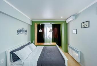 Evergreen Apart has Balcony rooms