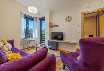 Apartman Enjoy has Balcony rooms