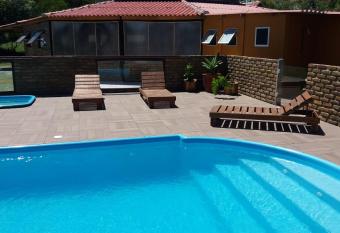 Pousada e Lazer MARIC   has Balcony rooms