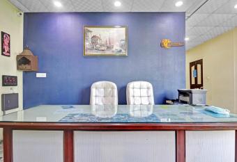 Flagship Hotel Raj Pacific allows 18 year olds to book a room