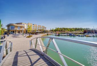 Lagovida Das Ferienresort Am St  rmthaler See has Balcony rooms