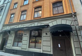 Old Town Stay Hotel allows 18 year olds to book a room