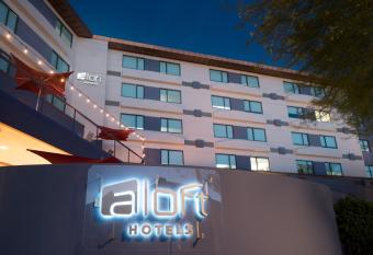 Aloft Scottsdale has Balcony rooms