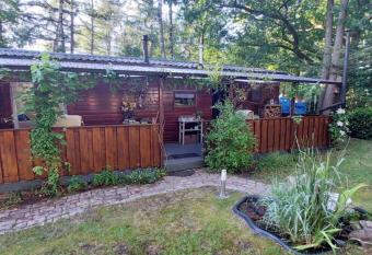 Welkom op mijn natuurplekje op bospark Dennenrhode in Doornspijk has Balcony rooms