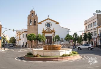 Sevilla Apartamento en Camas a minutos del centro de Sevilla Wifi allows 18 year olds to book a room