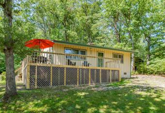 River Access Cabin WiFi, Huge Deck&Grill has Balcony rooms