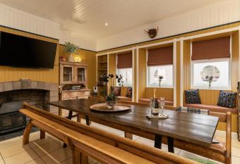 50TheHighstreet by The House of Danu has Balcony rooms