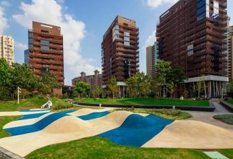 Green Court Premier(Original name: Green Court Serviced Apartment-Green City    has Balcony rooms