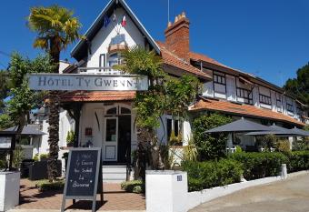 Hotel Ty Gwenn La Baule has Balcony rooms