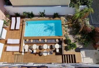 Casa BARR has Balcony rooms