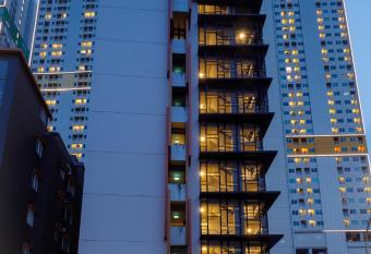 Joylive BSD City allows 18 year olds to book a room