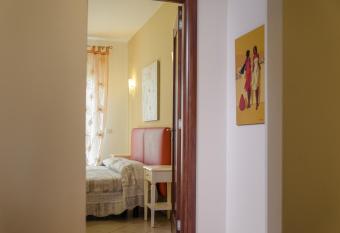 Residenza Il Rivo has Balcony rooms