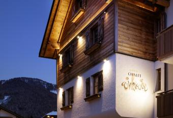 Chalet Winklwiese allows 18 year olds to book a room