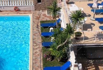 Villa Mary 1 & fresh! has Balcony rooms