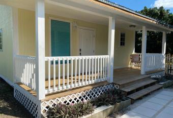 Maria's Los Cirhuelos has Balcony rooms