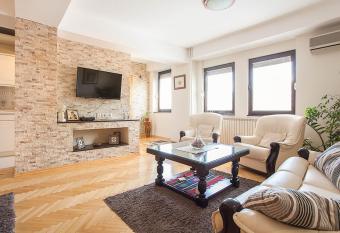 Tina Apartments has Balcony rooms