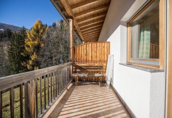 Lettnerhof Bnb Wohnung 4 has Balcony rooms