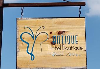 ANTIQUE Barrio Antiguo allows 18 year olds to book a room