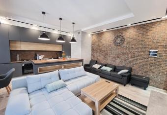 Diplomat The Best Ultra Central Apartaments has Balcony rooms