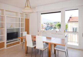 Appartamento Sea View Adriana has Balcony rooms