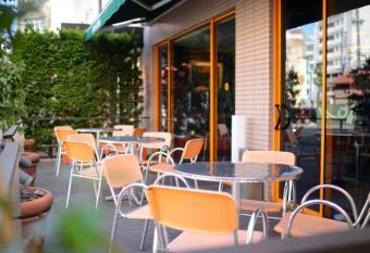 APA Hotel Maebashieki-Kita has Smoking rooms