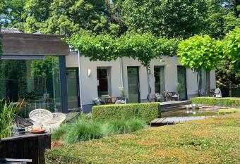 B&B Gusto allows 18 year olds to book a room