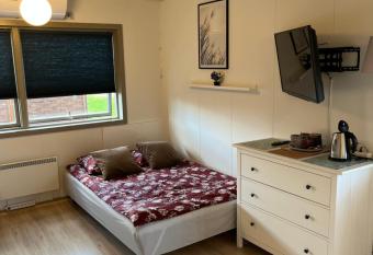 Pavillon Greve allows 18 year olds to book a room