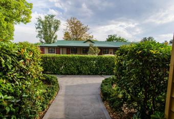 The Grapevine Motel allows 18 year olds to book a room