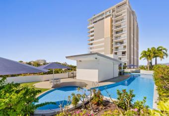 The Dalgety Apartments has Balcony rooms