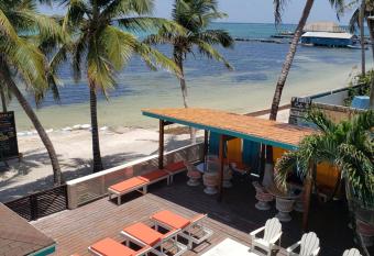 Ocean Tide Beach Resort has Balcony rooms