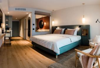 A-ROSA Gardasee allows 18 year olds to book a room