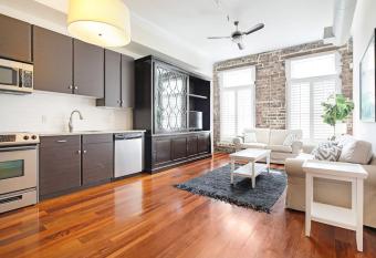 Knockout Loft- Near Plant Riverside allows 18 year olds to book a room