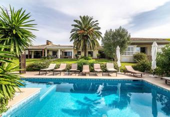 Amazing Villa Luc  a has Balcony rooms