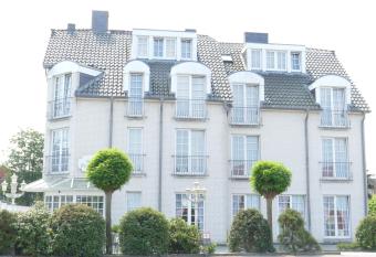 Hotel Friesenhof allows 18 year olds to book a room