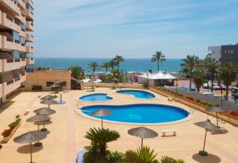 Zafiro 42c has Balcony rooms