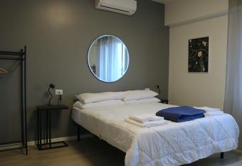 Sleep Inn Assago Suite - 4 allows 18 year olds to book a room