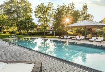 Parkhotel Adler has Balcony rooms