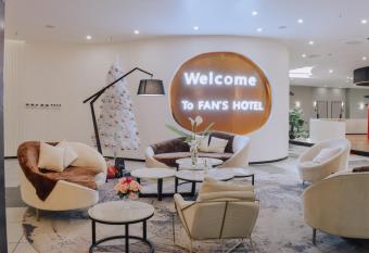 Fan s Hotel allows 18 year olds to book a room