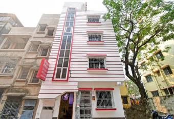 Flagship Royal Plaza Near Acropolis Mall allows 18 year olds to book a room