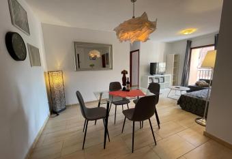 DREAM STADIUM allows 18 year olds to book a room