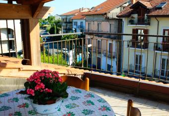 Casa Vacanze San Lorenzo has Balcony rooms