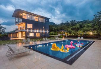 SaffronStays Sundowner by the Lake, Karjat - party-perfect pool villa with rain dance and cricket turf has Balcony rooms
