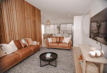 Ocean Oasis Port Campbell has Balcony rooms