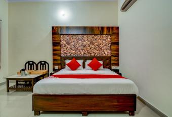 Hotel Saif Ranthambhore has Balcony rooms