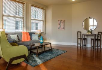 Frontdesk I Hibernia Tower Apts Downtown New Orleans allows 18 year olds to book a room