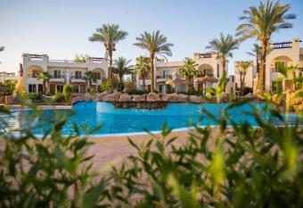 Sunny Lakes Resort , Revira Plus Apartment has Balcony rooms