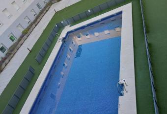 Seville Luxury Apartment Parking Opcional allows 18 year olds to book a room