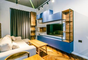 Baku K NightsBridge Residance allows 18 year olds to book a room